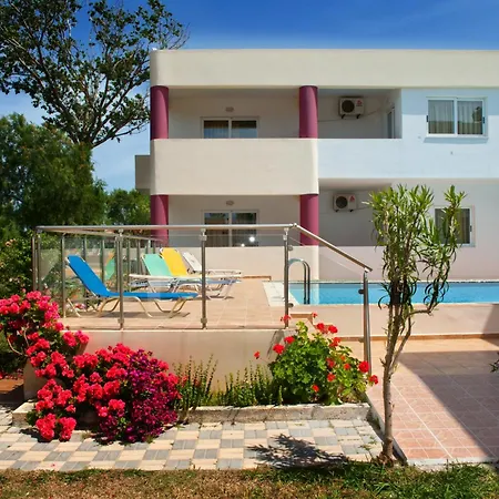 Aparthotel Thodorou Village Agia Marina (Crete)